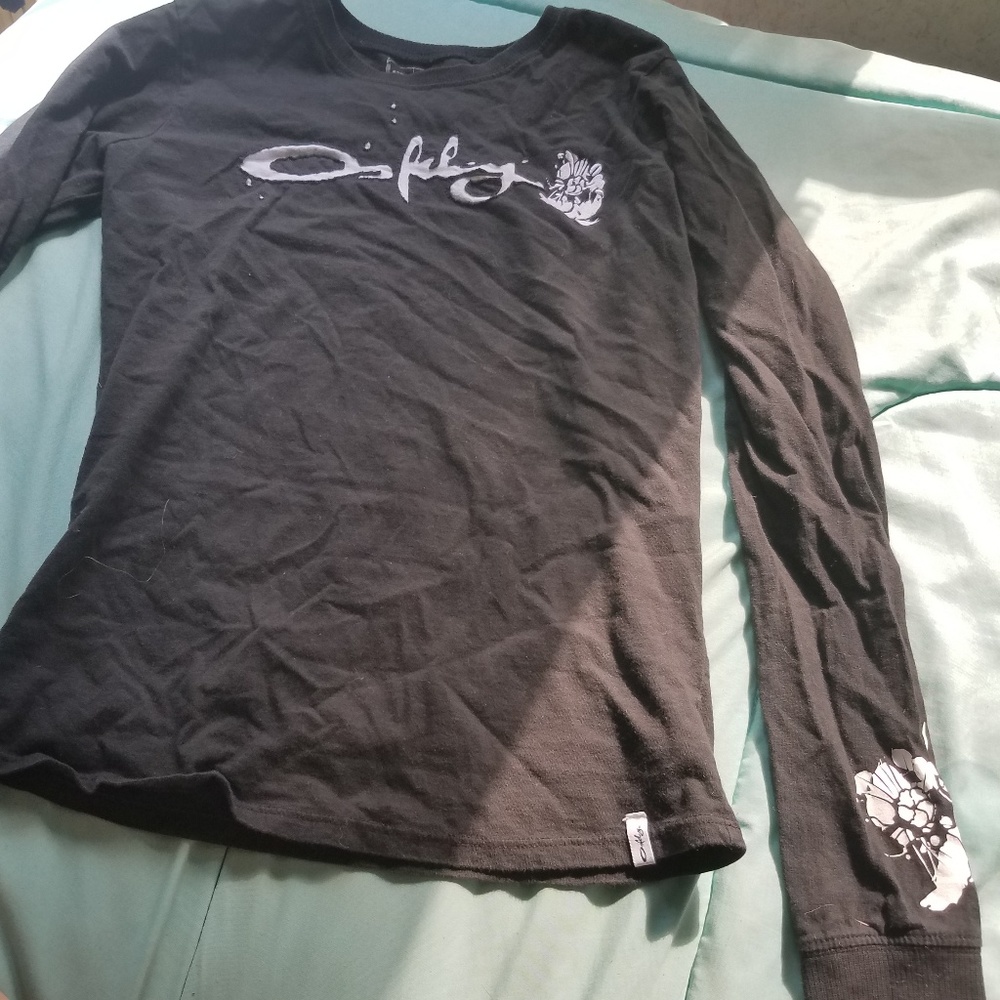 Gently used Small long sleeve Oakley's shirt